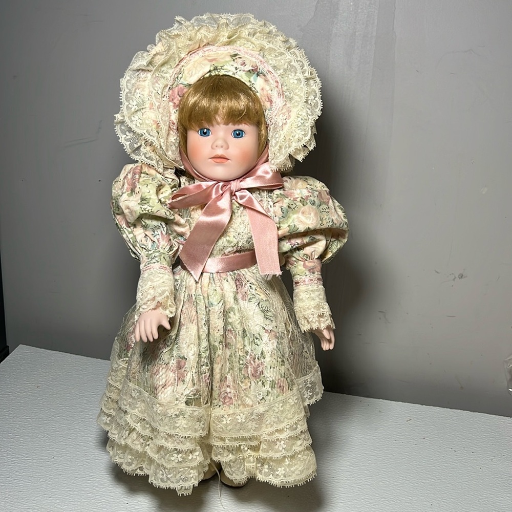 New Vintage Seymour Mann Porcelain Doll In Original Box